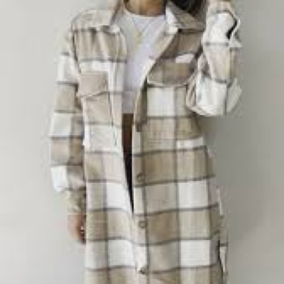 SO-HO Long Shacket Plaid Size Large excellent condition - Picture 3 of 5